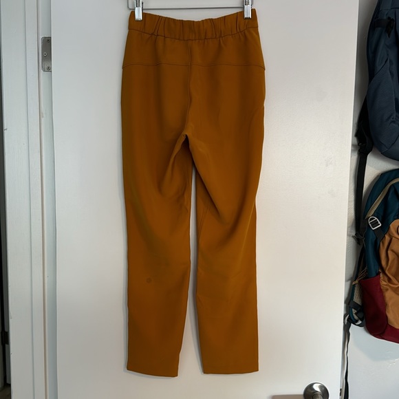 Lululemon On the Fly Pant-Fools Gold - Picture 3 of 4